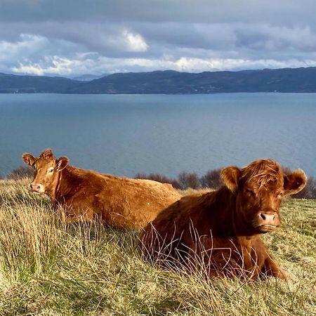 Tigh Mairi At Mary'S Thatched Cottages Elgol 외부 사진