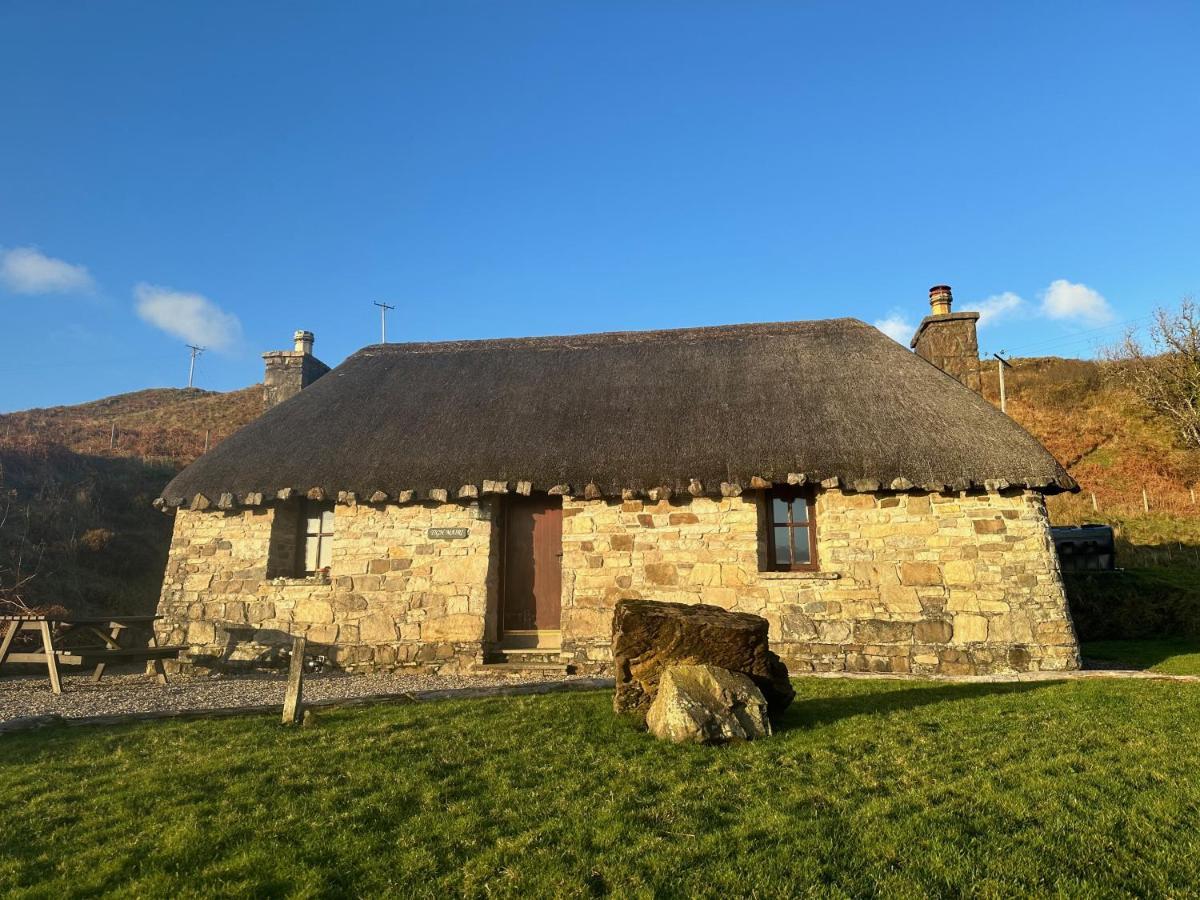 Tigh Mairi At Mary'S Thatched Cottages Elgol 외부 사진